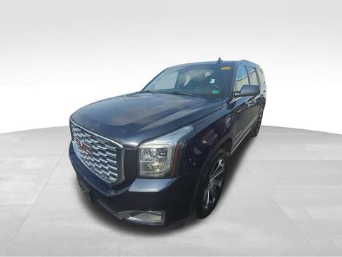 Used 2018 GMC Yukon Denali AWD/4WD image 3