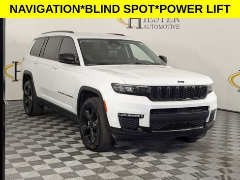 Used 2022 Jeep Grand Cherokee L Limited w/ Black Appearance Package RWD image 2