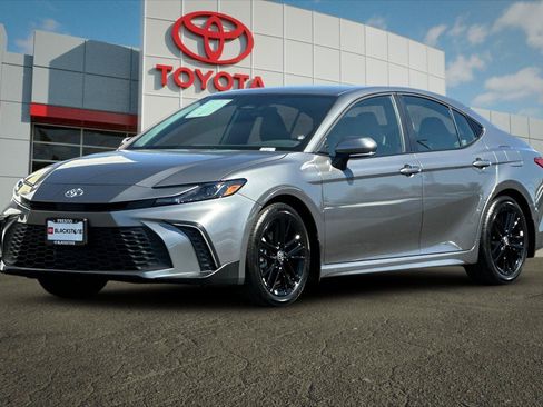 Certified 2026 Toyota Camry SE w/ Multimedia Upgrade Package FWD image 7
