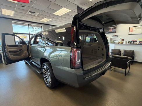 Used 2018 GMC Yukon XL Denali AWD/4WD image 29