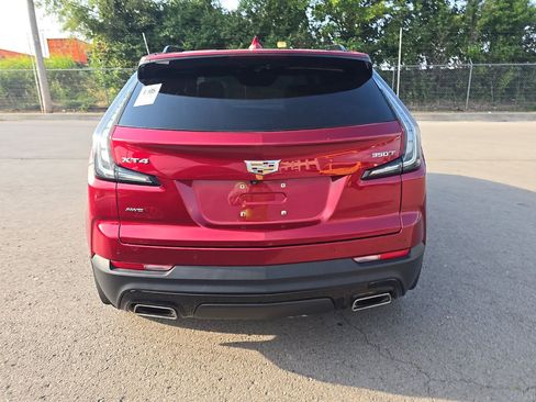 Used 2021 Cadillac XT4 Sport w/ Sun And Sound Package AWD/4WD image 4