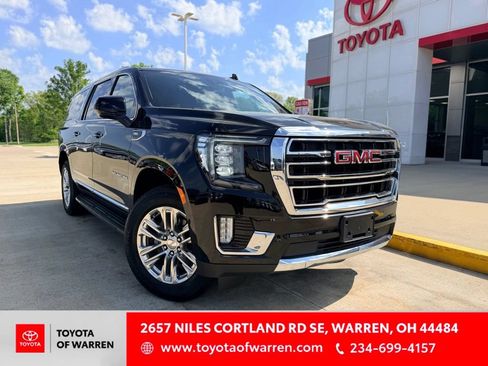 Used 2023 GMC Yukon XL SLT AWD/4WD image 1