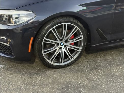 Used 2018 BMW 540i image 12