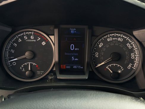 Certified 2020 Toyota Tacoma TRD Off-Road AWD/4WD image 15