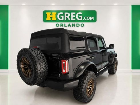 Used 2023 Ford Bronco Outer Banks AWD/4WD image 6