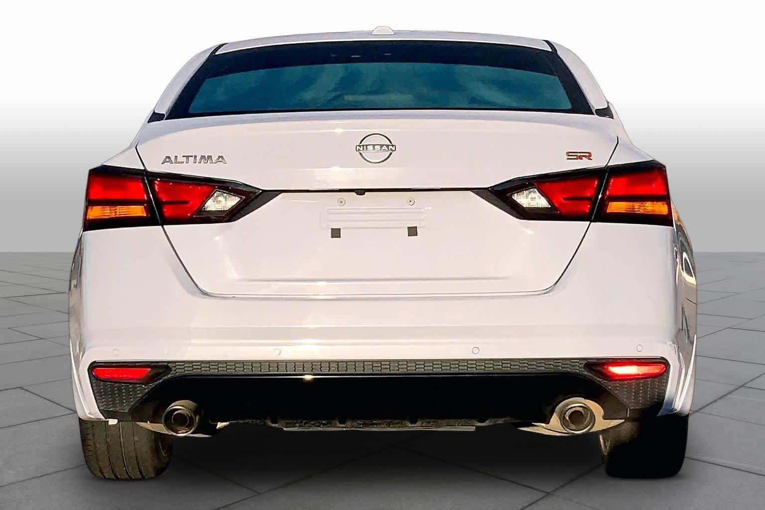 Used 2024 Nissan Altima 2.5 SR FWD image 5
