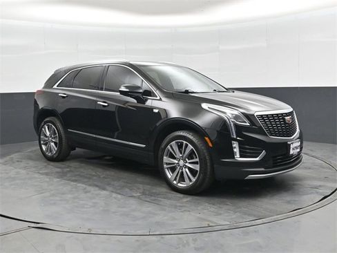 Used 2025 Cadillac XT5 Premium Luxury image 1