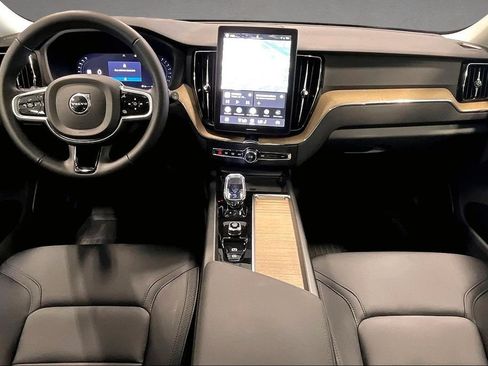 Used 2026 Volvo XC60 B5 Plus w/ Protection Package Premier AWD/4WD image 8