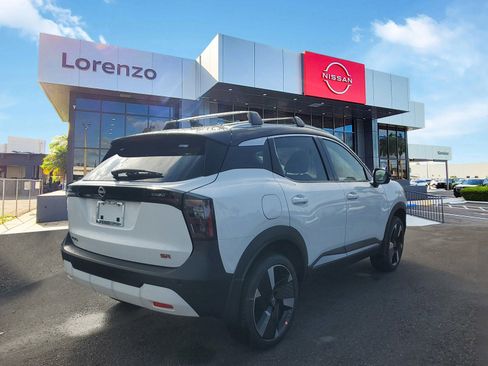 New 2026 Nissan Kicks SR image 4