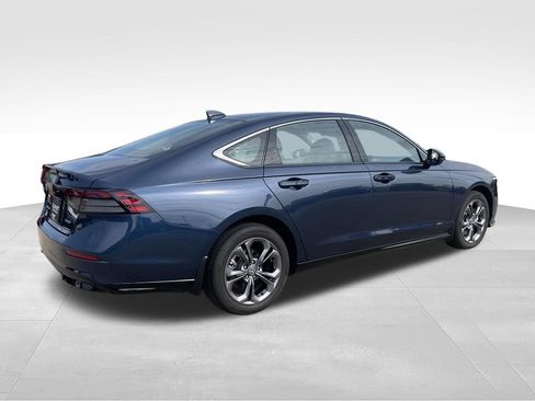 Used 2025 Honda Accord EX-L image 4