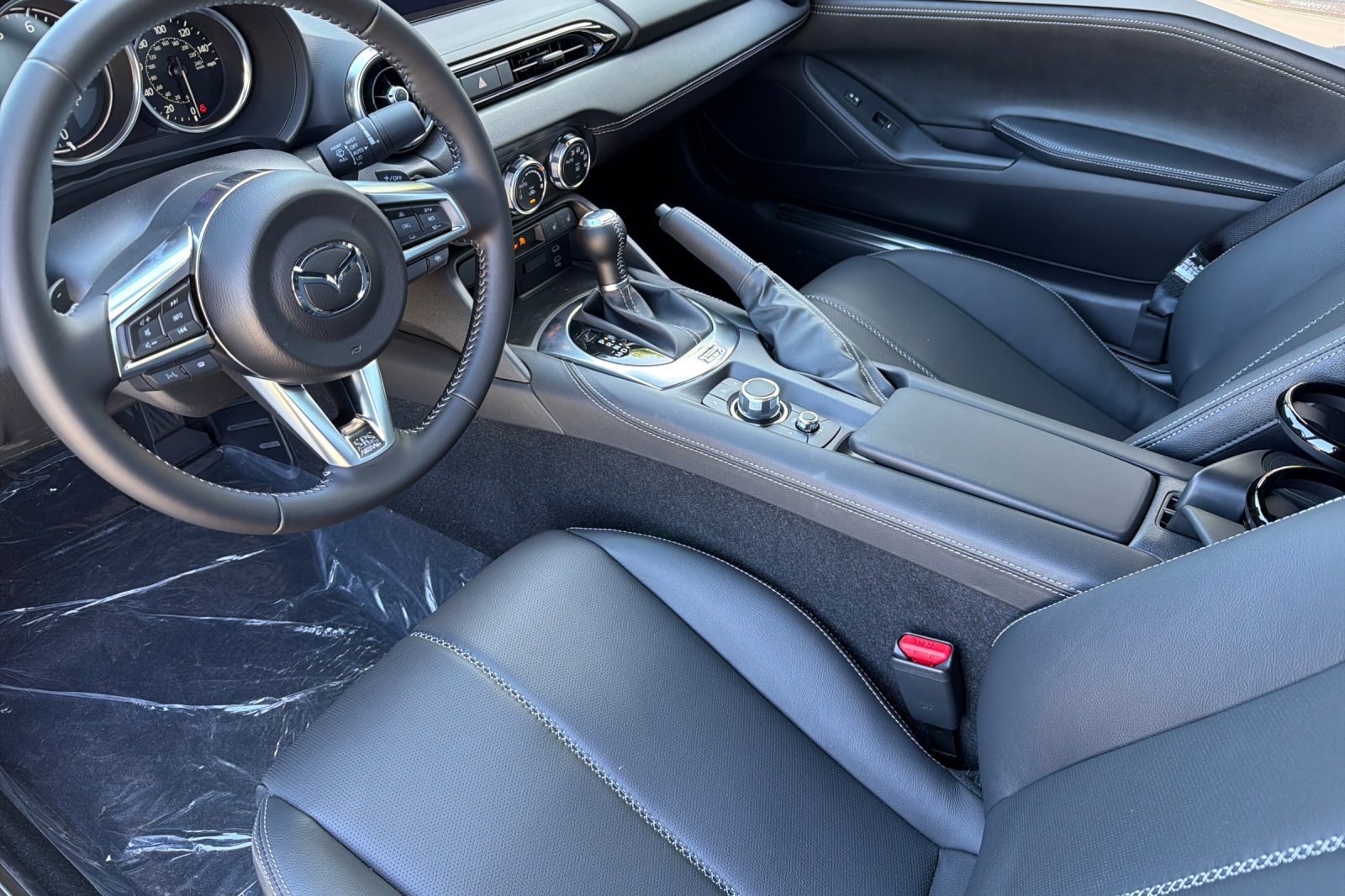 New 2026 MAZDA MX-5 Miata Grand Touring w/ Weather Package RWD image 11