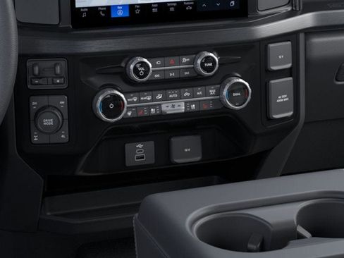 New 2026 Ford F350 Lariat w/ Chrome Package image 15