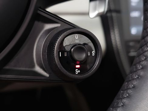 Used 2024 Porsche 718 Boxster RWD image 38