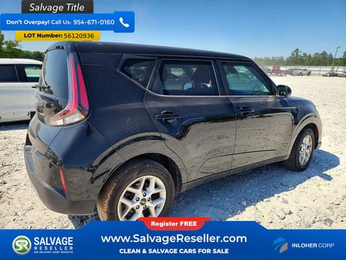 Used 2024 Kia Soul LX w/ Option Group 015 FWD image 4