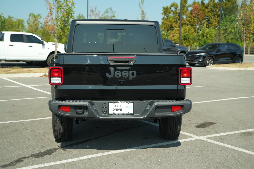 New 2026 Jeep Gladiator Sport AWD/4WD image 6