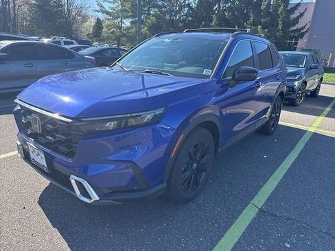 Used 2023 Honda CR-V Sport Touring image 2