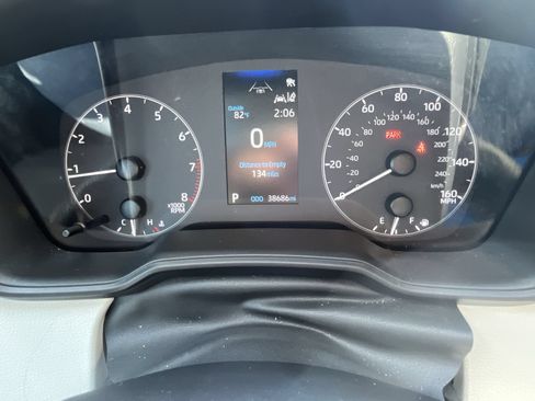 Used 2024 Toyota Corolla LE FWD image 19