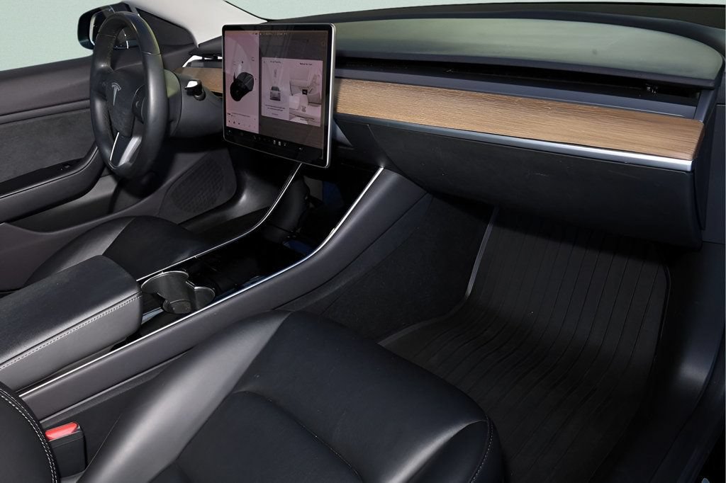 Used 2019 Tesla Model 3 Standard Range Plus RWD image 20
