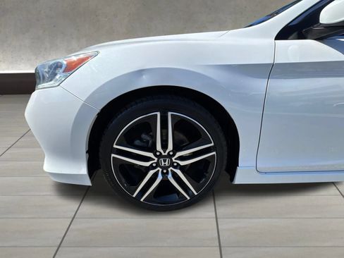 Used 2017 Honda Accord Sport image 15