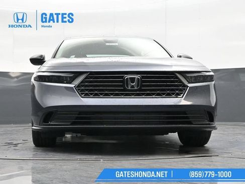 Certified 2025 Honda Accord SE image 33