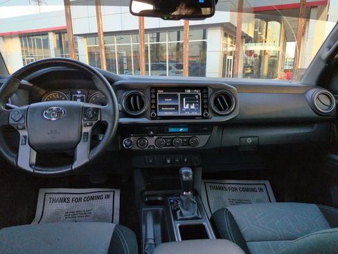 Used 2023 Toyota Tacoma TRD Off-Road AWD/4WD image 12