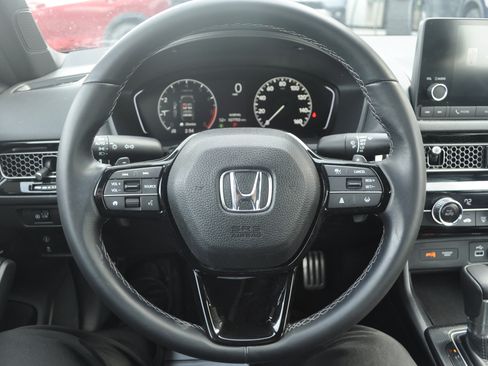 Used 2023 Honda Civic Sport image 18
