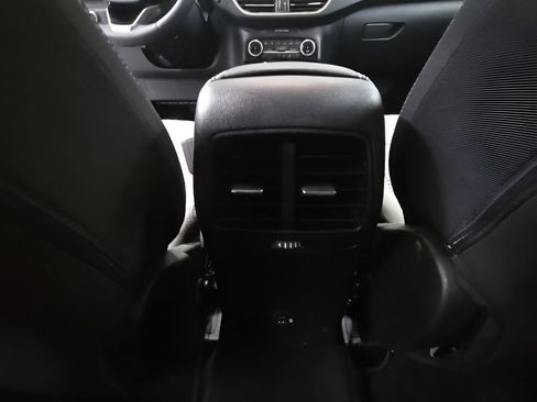 Used 2022 Ford Escape SE w/ Cold Weather Package FWD image 27