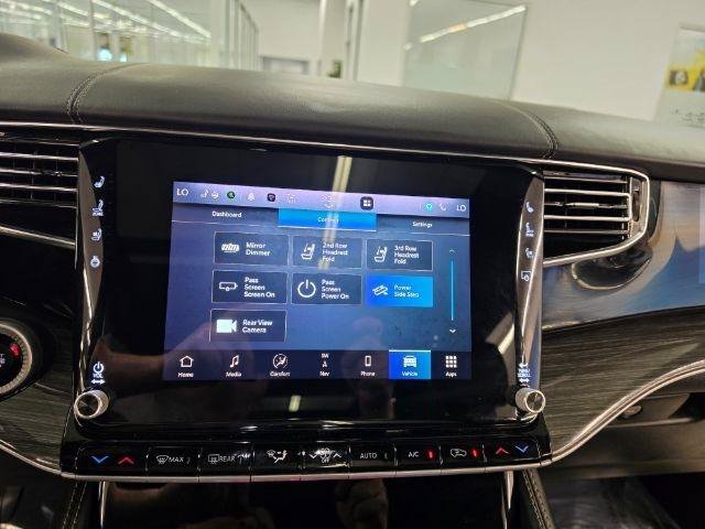 Used 2022 Jeep Wagoneer Series III w/ Premium Group I AWD/4WD image 26