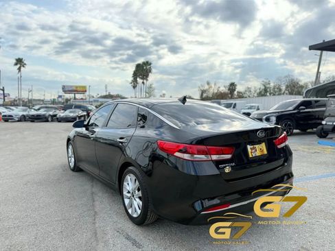 Used 2018 Kia Optima LX w/ 17" Alloy Wheels Package FWD image 9