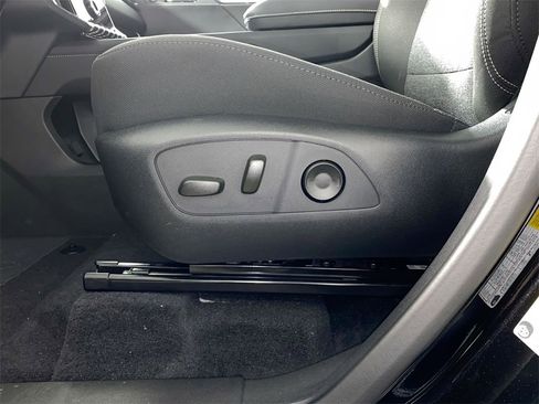 Used 2025 GMC Acadia Elevation w/ Black Edition image 12