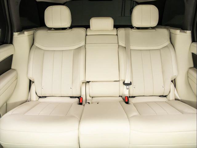 Used 2023 Land Rover Range Rover SE AWD/4WD image 17