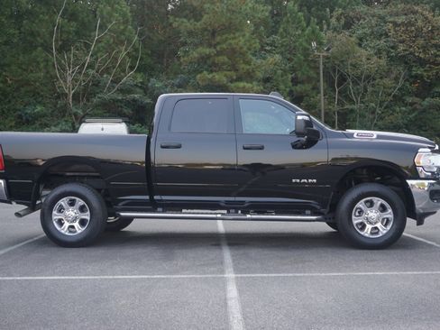 Used 2024 RAM 2500 Big Horn w/ Bed Utility Group image 10