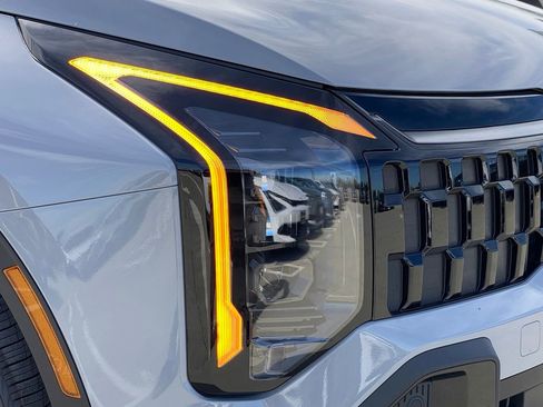 New 2026 Kia Sportage X-Line image 8