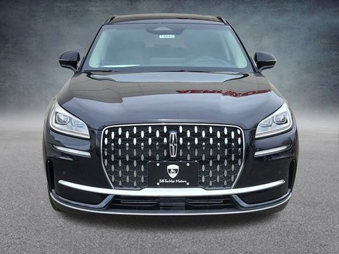 New 2025 Lincoln Corsair Reserve w/ Equipment Group 202A image 5