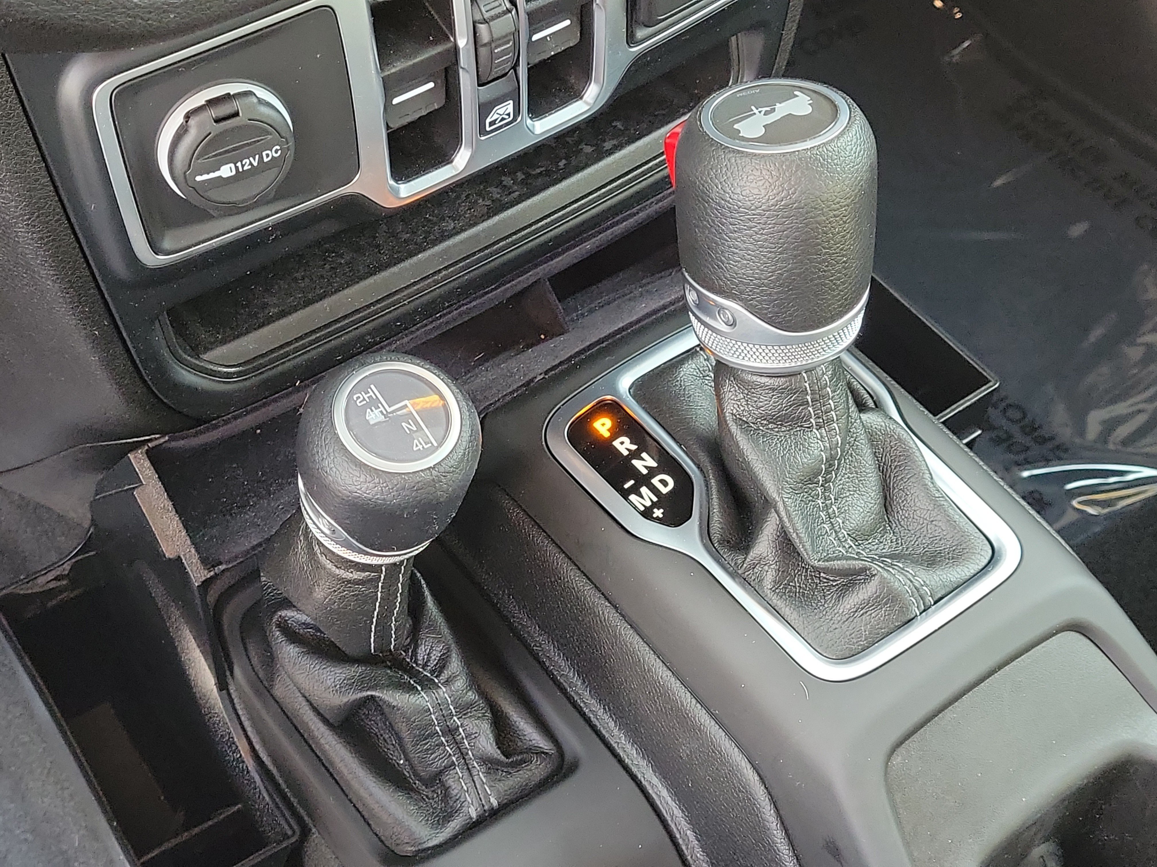 Used 2024 Jeep Wrangler Unlimited Sport AWD/4WD image 27
