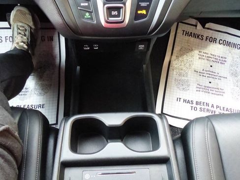 Used 2025 Honda Odyssey EX-L image 33