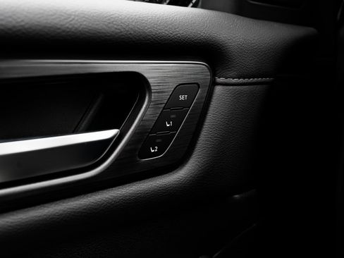 New 2026 Nissan Armada Platinum image 18