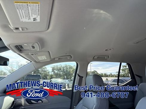 Used 2020 Chevrolet Traverse LT w/ LT Premium Package FWD image 11