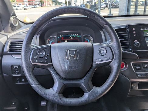 Used 2022 Honda Pilot Sport image 14