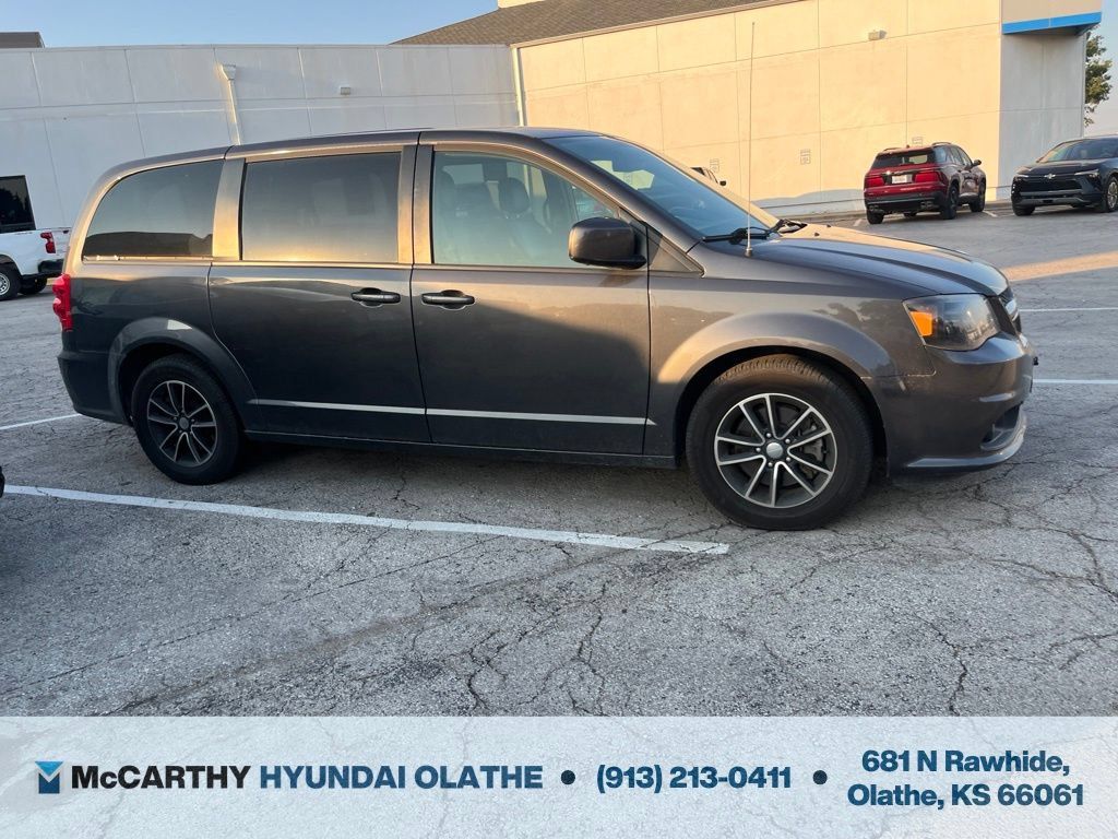 Used 2019 Dodge Grand Caravan GT FWD image 3