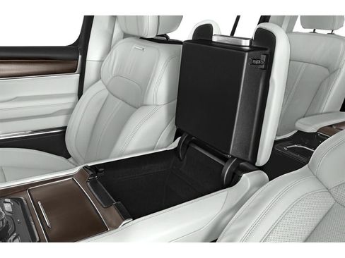 Used 2023 Jeep Grand Wagoneer Series II AWD/4WD image 70