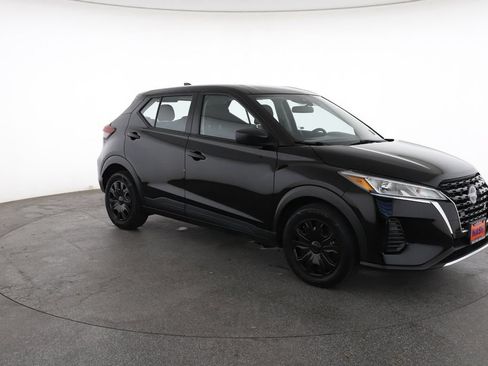 Used 2024 Nissan Kicks S FWD image 2