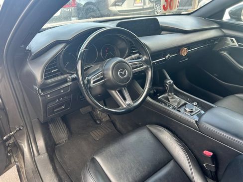 Used 2020 MAZDA MAZDA3 Hatchback w/ Preferred Package FWD image 5