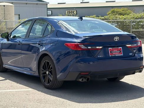 Certified 2025 Toyota Camry SE image 9