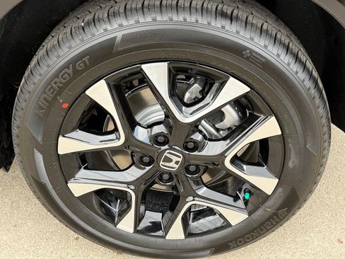 Certified 2026 Honda HR-V EX-L image 13