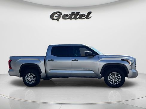 Used 2025 Toyota Tundra SR5 w/ SR5 Premium Package AWD/4WD image 4