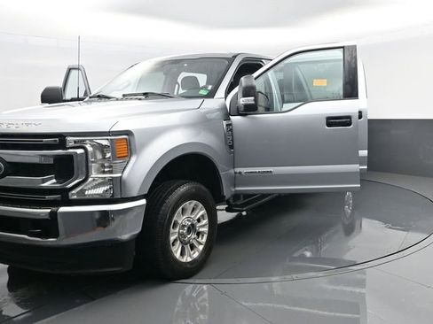 Used 2022 Ford F250 XLT image 30