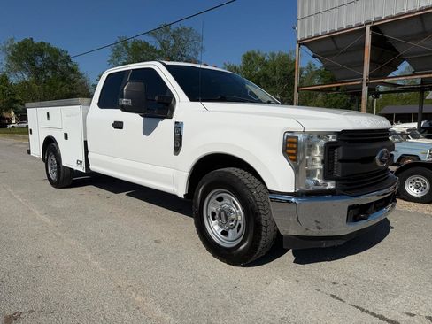 Used 2018 Ford F350 XL w/ Power Equipment Group image 8