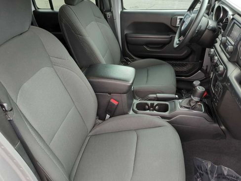 Used 2021 Jeep Wrangler Unlimited Sport image 20