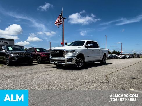 Used 2025 RAM 1500 Laramie AWD/4WD image 22